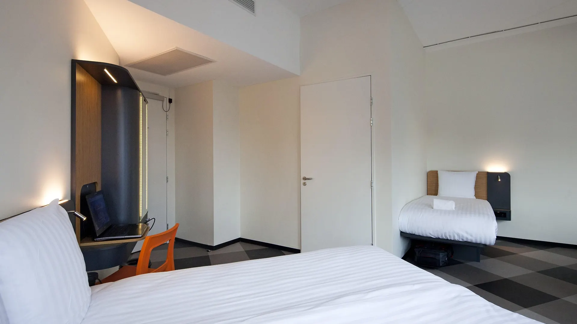 Hotel Easyhotel Amsterdam Arena Boulevard