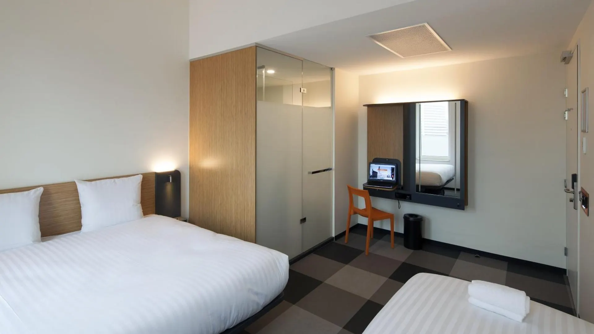 Easyhotel Amsterdam Arena Boulevard