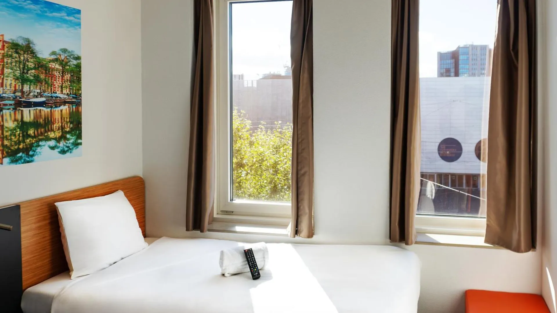 Easyhotel Amsterdam Arena Boulevard