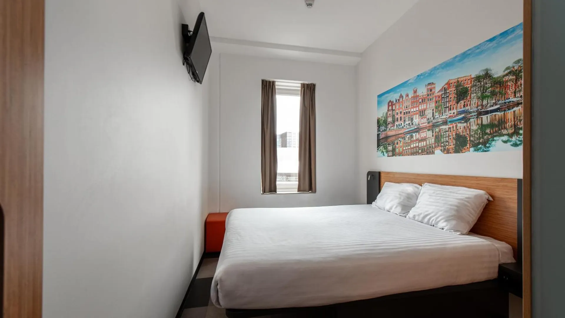 ** Hotel Easyhotel Amsterdam Arena Boulevard Netherlands