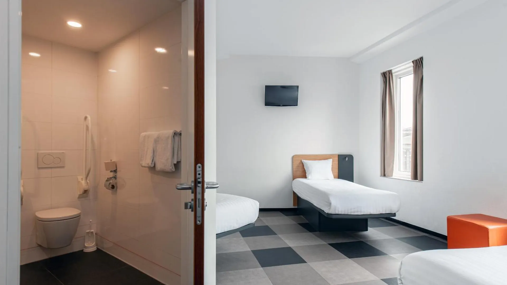 Easyhotel Amsterdam Arena Boulevard 2*,  Netherlands