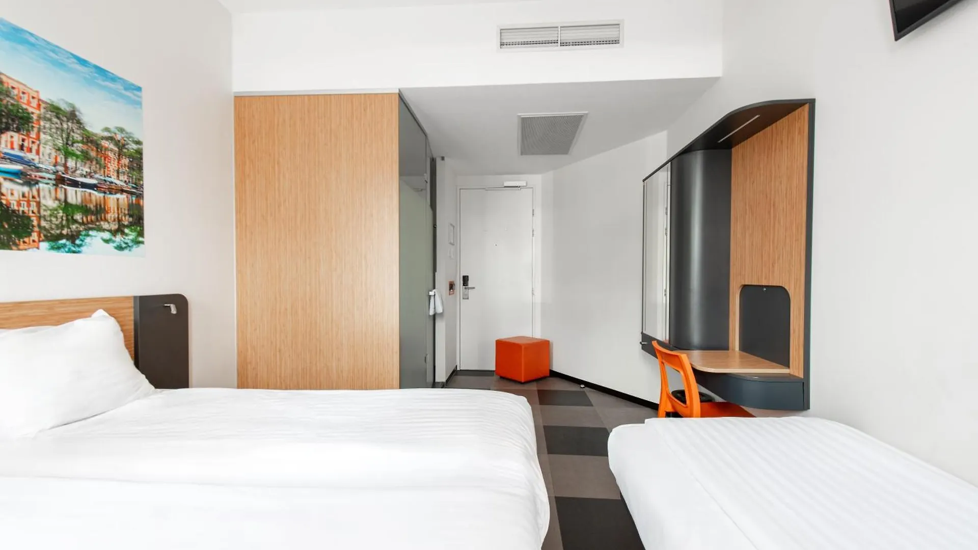 Hotel Easyhotel Amsterdam Arena Boulevard