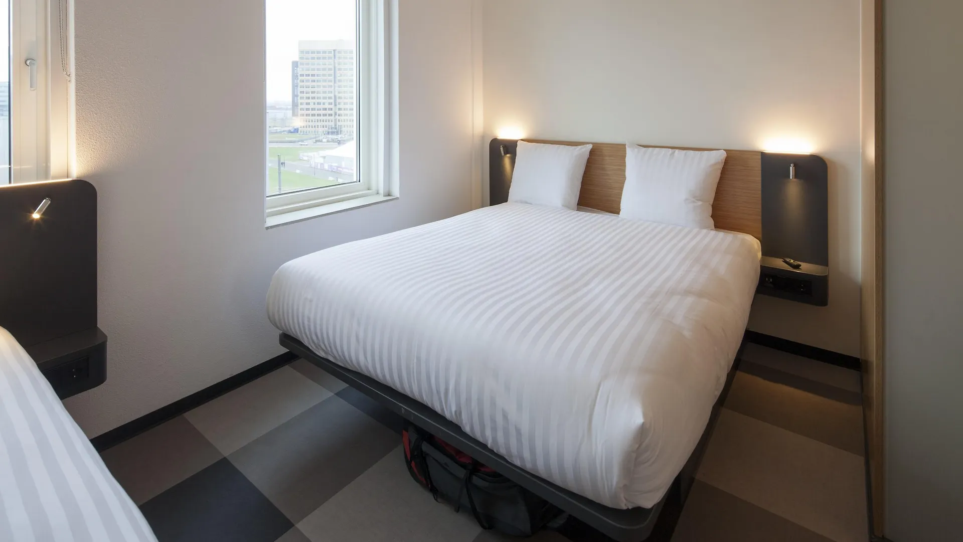 ** Ξενοδοχείο Easyhotel Amsterdam Arena Boulevard Ολλανδία