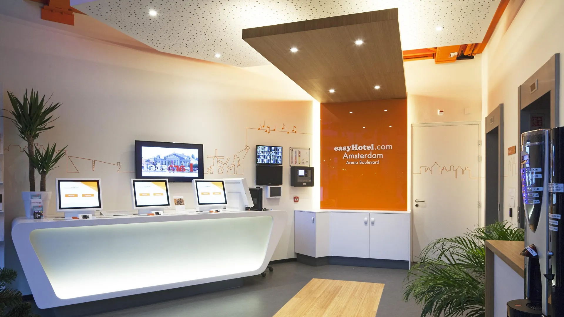 Easyhotel Amsterdam Arena Boulevard
