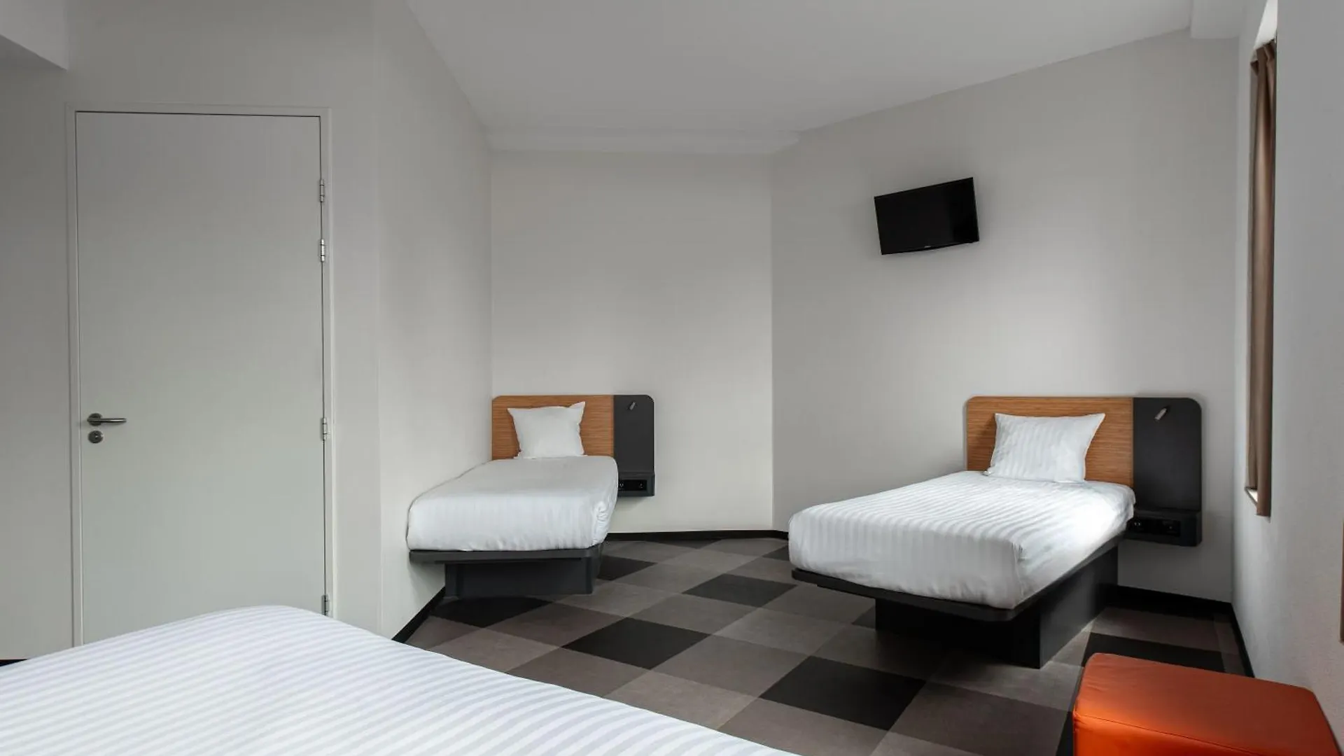 Easyhotel Amsterdam Arena Boulevard